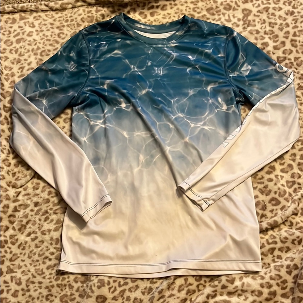 Bass Pro Shops Blue and White Long Sleeve Tee